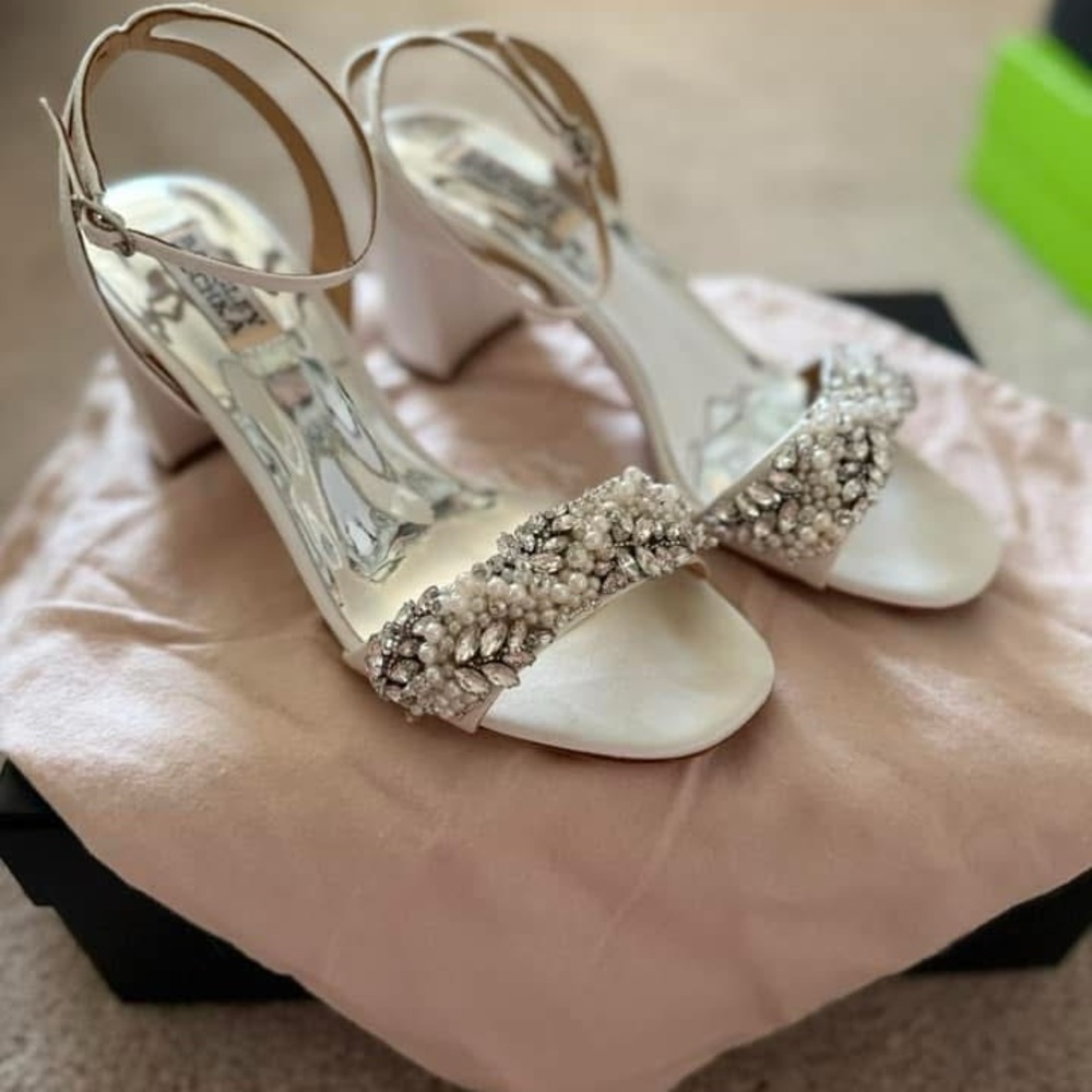 Elegant White Embellished Women's Sandals